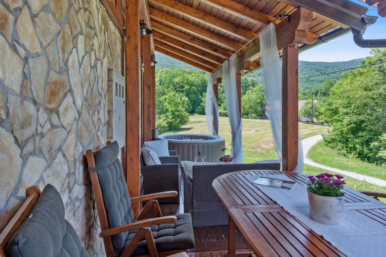 B&B Plitvice Lakes Villa Irene Селище Дрезницко Екстериор снимка