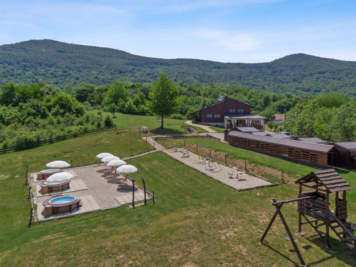 B&B Plitvice Lakes Villa Irene Селище Дрезницко Екстериор снимка